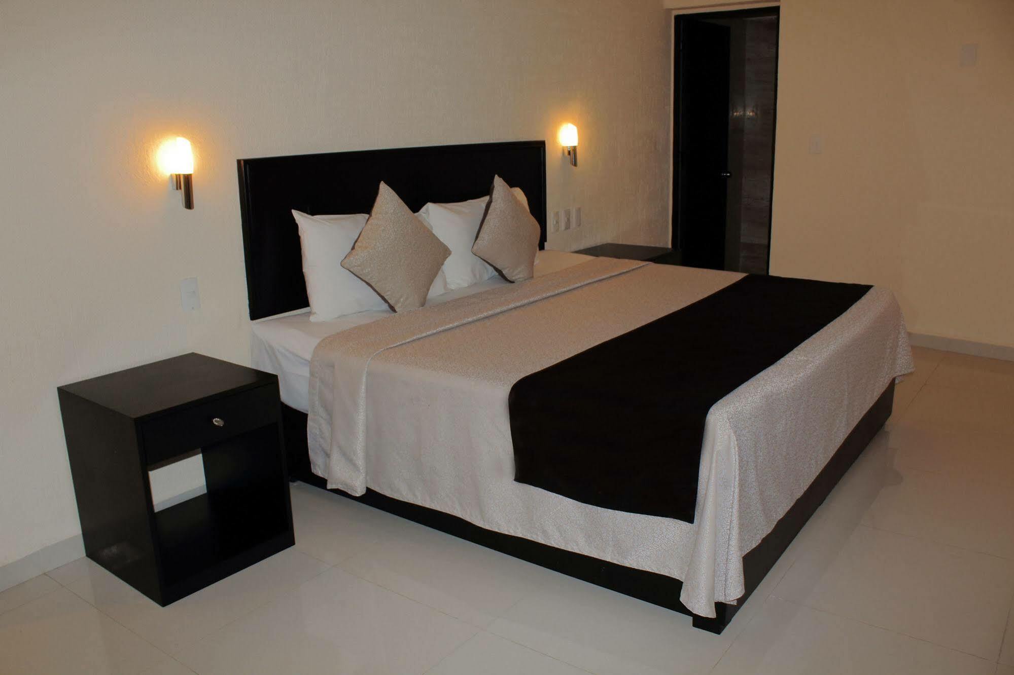 Quinta Chiapas Hotel ทักซ์ทลา กูทิเอเรซ ภายนอก รูปภาพ